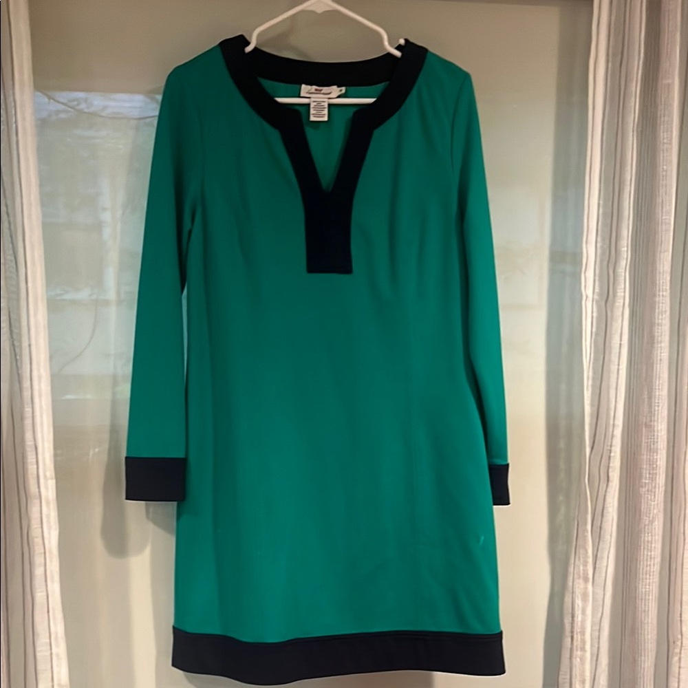 Vineyard Vines Green Sheath Dress Long Sleeve V-Neck
